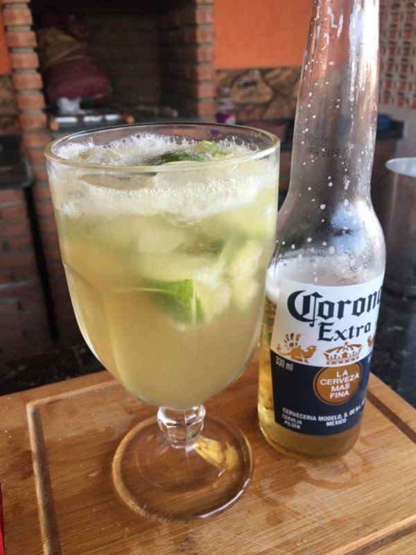 Caipirinha com corona